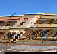 Seaview House - Accommodation Mermaid Beach
