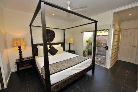 The Frangipani Cable Beach - Accommodation Mermaid Beach 1
