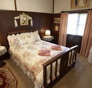Fernleigh Cottages  Country Barn - Accommodation Mermaid Beach