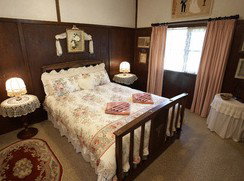 Fernleigh Cottages & Country Barn - Accommodation Mermaid Beach 0