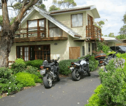 Anchlia Waterfront Cottage - Accommodation Mermaid Beach 1