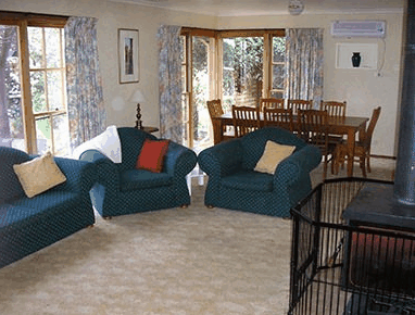 Mansfield House - Accommodation Mermaid Beach 2
