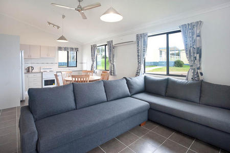 Surfbeach Holiday Park - Accommodation Mermaid Beach 1