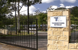 Timbertown Retreat - Accommodation Mermaid Beach