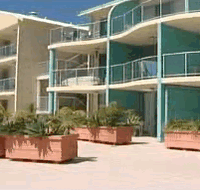 Waldorf Apartment Hotel - Accommodation Mermaid Beach