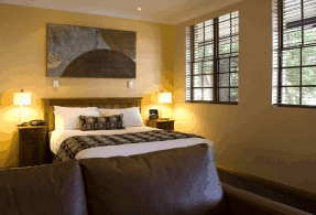 In Town Motor Inn - Accommodation Mermaid Beach 0