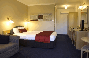 In Town Motor Inn - Accommodation Mermaid Beach 1