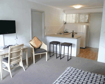 Summer East Serviced Apartments - Accommodation Mermaid Beach 1