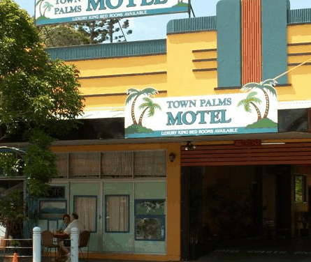 Town Palms Motel - Accommodation Mermaid Beach