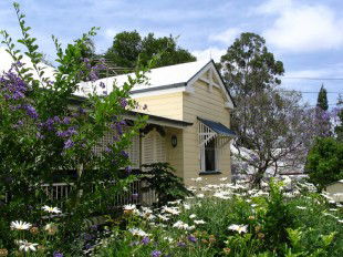 Aynsley Bed And Breakfast - Accommodation Mermaid Beach 0