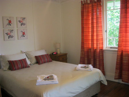 Blooms Cottage - Accommodation Mermaid Beach 2