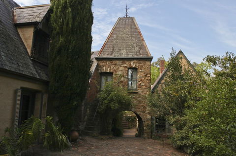 Montsalvat - Accommodation Mermaid Beach 2
