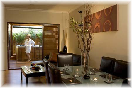 Le Beau Day Spa - Accommodation Mermaid Beach 5