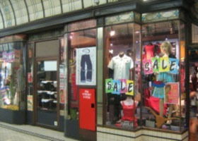 MELTours - Accommodation Mermaid Beach 4