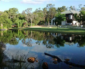 Lake House Gallery - Accommodation Mermaid Beach 0