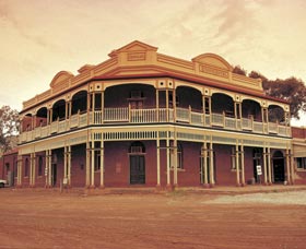 Gwalia WA Accommodation Mermaid Beach
