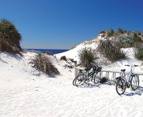 Little Parakeet Bay - Accommodation Mermaid Beach 0