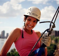 Kangaroo Point Cliffs - Accommodation Mermaid Beach