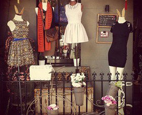 Frou Frou Designs - Accommodation Mermaid Beach 0
