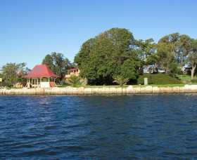 Rodd Island - Accommodation Mermaid Beach 0