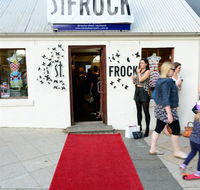 St Frock - Accommodation Mermaid Beach