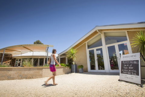 Fowles Wine - Accommodation Mermaid Beach 2