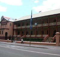 Parliament House - Accommodation Mermaid Beach