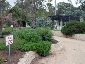 Holland Wines - Accommodation Mermaid Beach 1