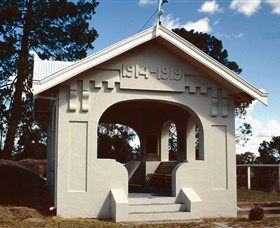Stanthorpe Soldiers Memorial - Accommodation Mermaid Beach 0