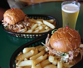 Daves Brewery Tours - Accommodation Mermaid Beach 7
