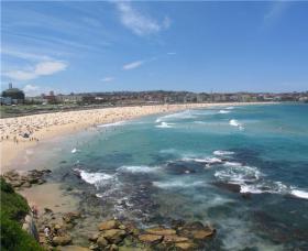 Make A Tour - Accommodation Mermaid Beach 0