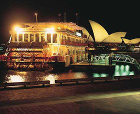 Sydney Showboats - Accommodation Mermaid Beach 0
