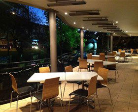 Castle Hill Tavern - Accommodation Mermaid Beach 0