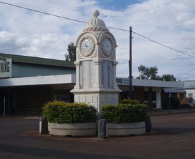 Barcaldine War Memorial Clock - Accommodation Mermaid Beach 0