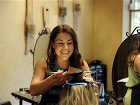 Cocos Hair And Day Spa - Accommodation Mermaid Beach 2