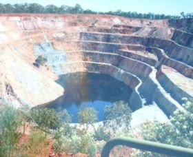 Peak Hill Open Cut Experience - Accommodation Mermaid Beach 0