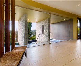 The Mineral Spa - Accommodation Mermaid Beach 4