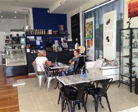 Blue Artz Gallery & Cafe - Accommodation Mermaid Beach 4