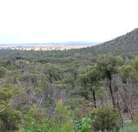 Ben Hall's Cave walking track - Accommodation Mermaid Beach