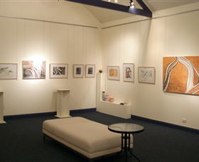 Jayes Gallery And Cafe - Accommodation Mermaid Beach 3