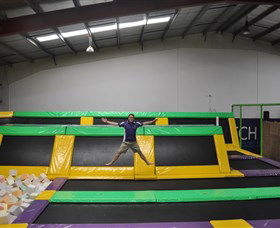 Jump N Putt - Accommodation Mermaid Beach 0