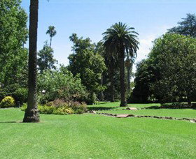 Albury Botanic Gardens - Accommodation Mermaid Beach 8