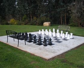 Brookfield Maze - Accommodation Mermaid Beach 4