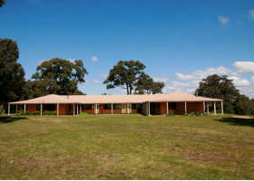 Hare Krishna Valley - Accommodation Mermaid Beach 1