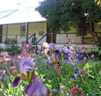 Raglan Gallery And Cultural Centre - Accommodation Mermaid Beach
