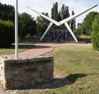 Southern Cloud Memorial - Accommodation Mermaid Beach