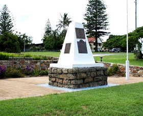 Dunwich War Memorial - Accommodation Mermaid Beach 0