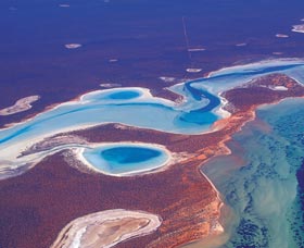 Big Lagoon - Accommodation Mermaid Beach 2
