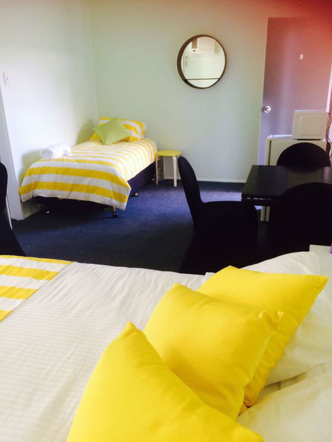 Town House Motor Inn - Accommodation Mermaid Beach 4