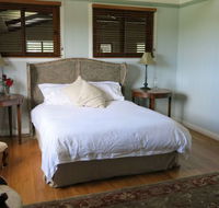 The Loch Barn - Accommodation Mermaid Beach